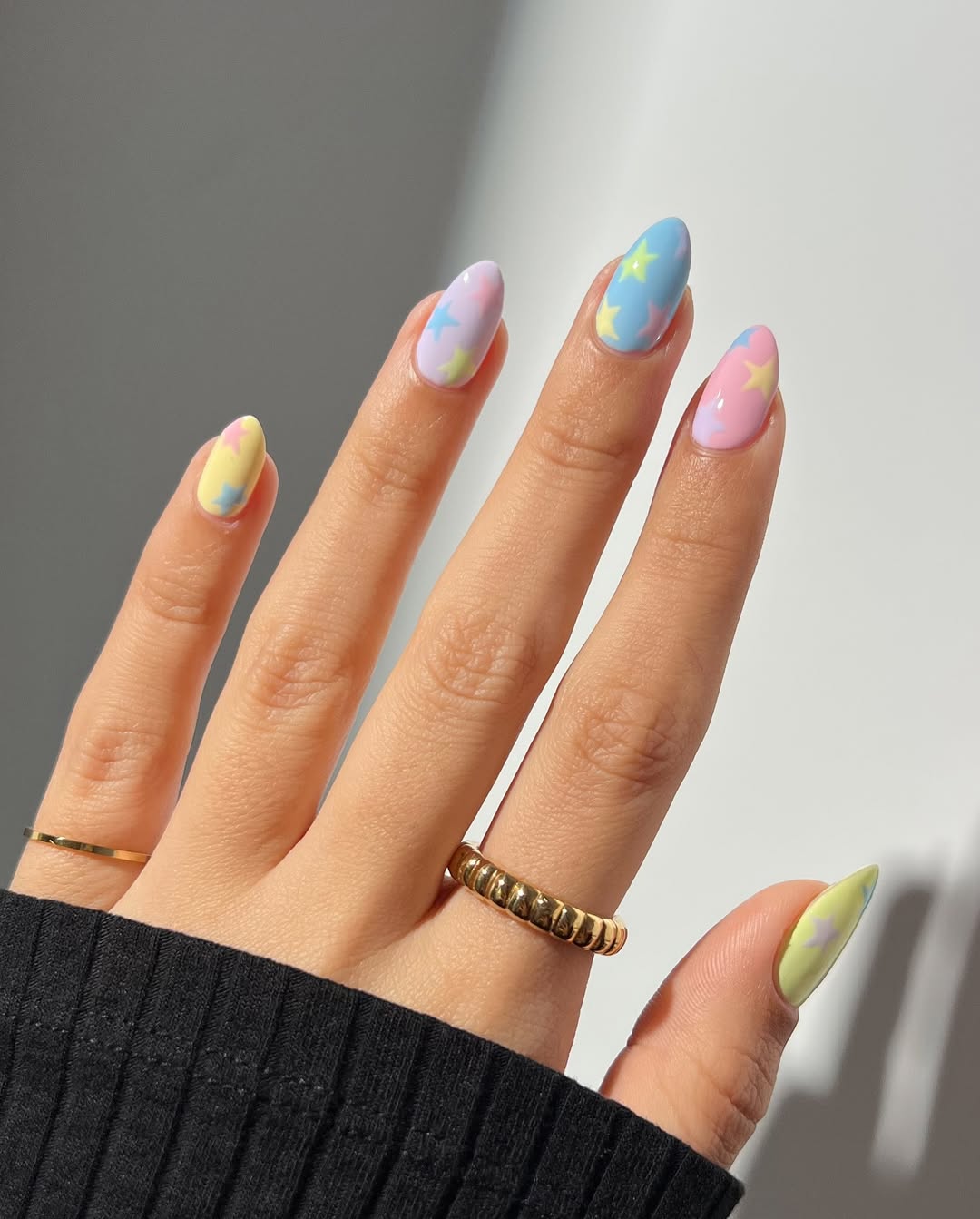 samrosenails - pastel nails - pastel nail ideas